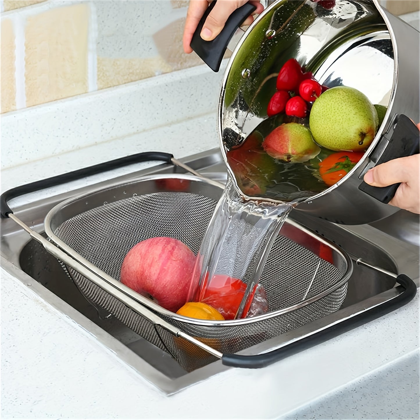 Extendable Stainless Steel Colander with Fine Mesh and Drain Basket